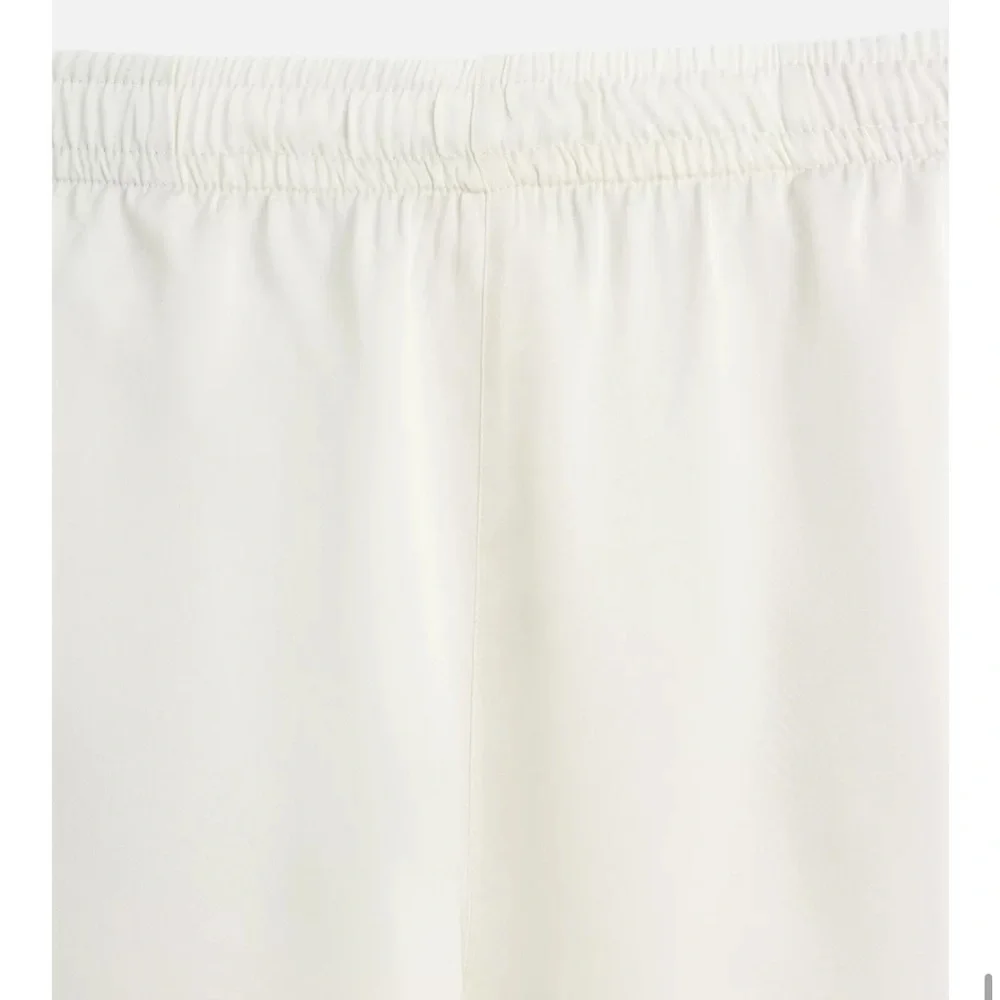 Satin shirt and shorts contrast stripe. Set- Size XL. Cream and Green color - Picture 13 of 13